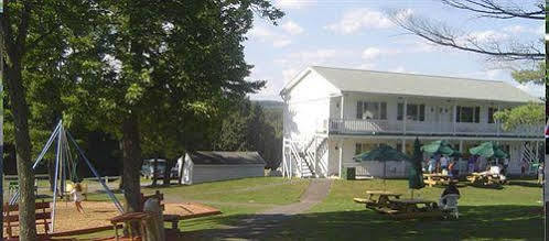Gavin'S Iris H Country Inn Cornwallville Bagian luar foto