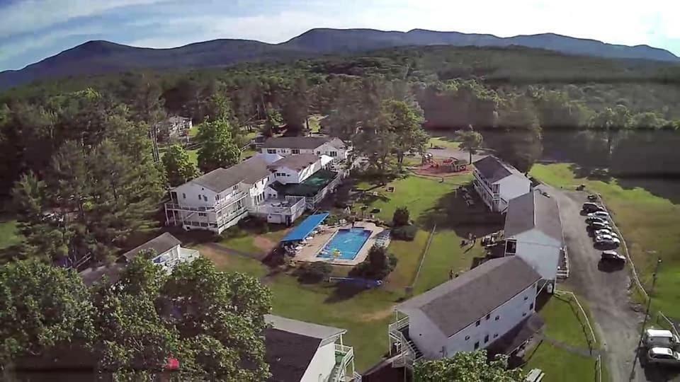 Gavin'S Iris H Country Inn Cornwallville Bagian luar foto